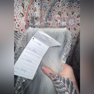 NWT JL Bridal Veil